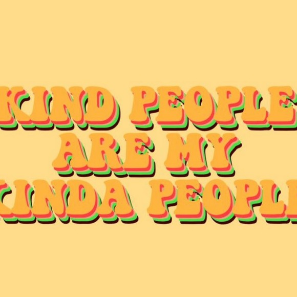 Meet your Posher, Caroline - Picture 1 of 1